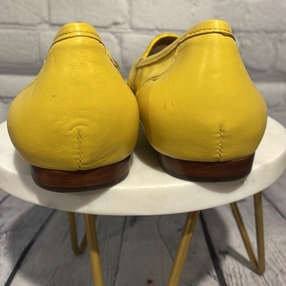 Array lemon yellow leather flats Size 6.5 - Picture 9 of 9